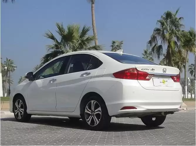 Gebraucht Honda Unspecified Zu vermieten in Al Sadd , Doha #5108 - 1  image 